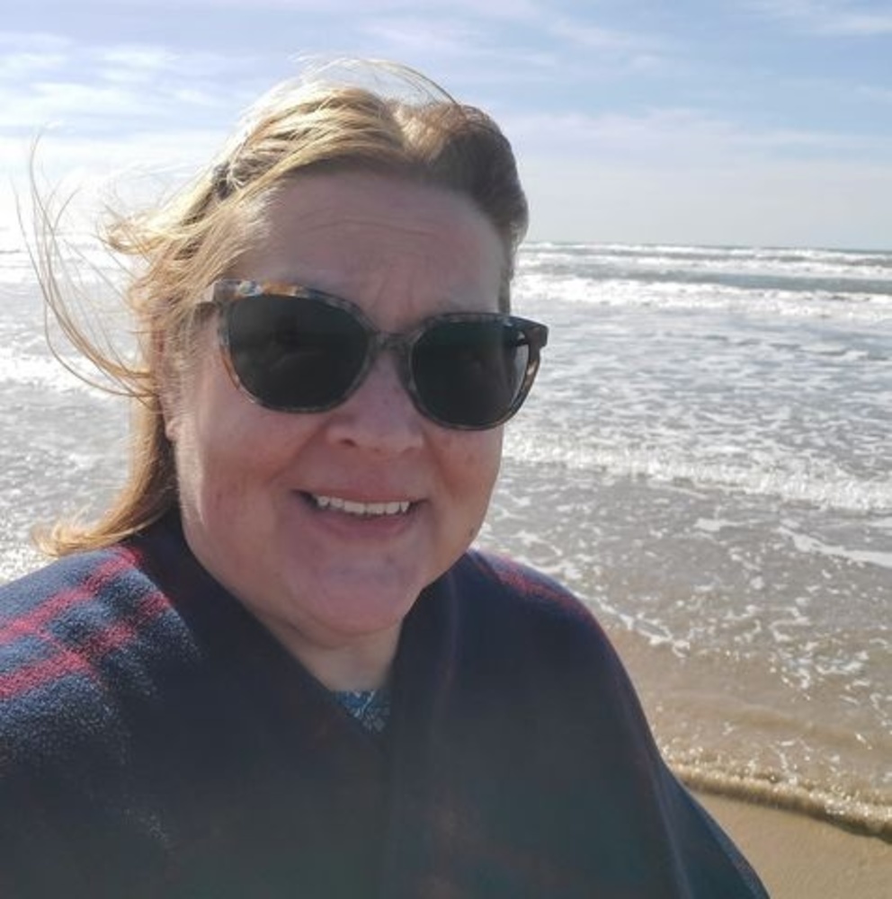Meet your Posher, Sharon